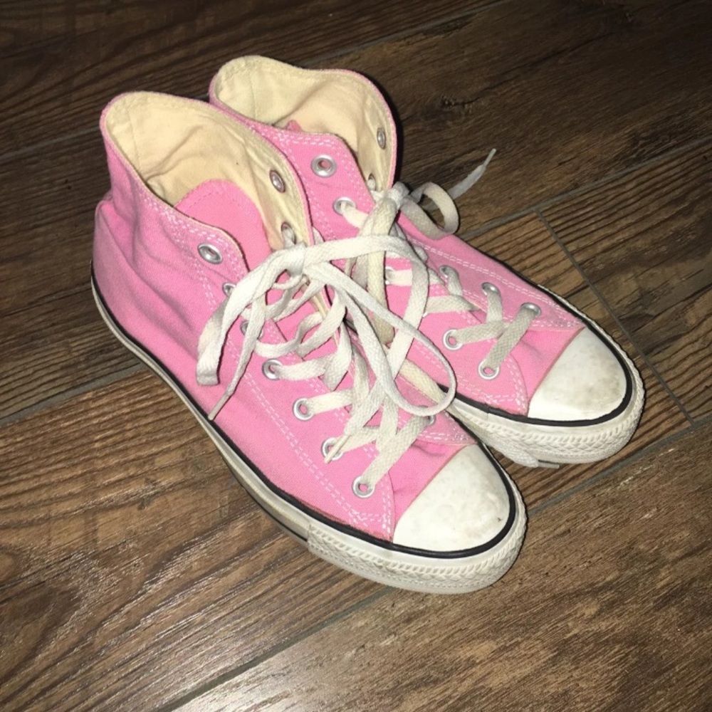 Pink high top converse